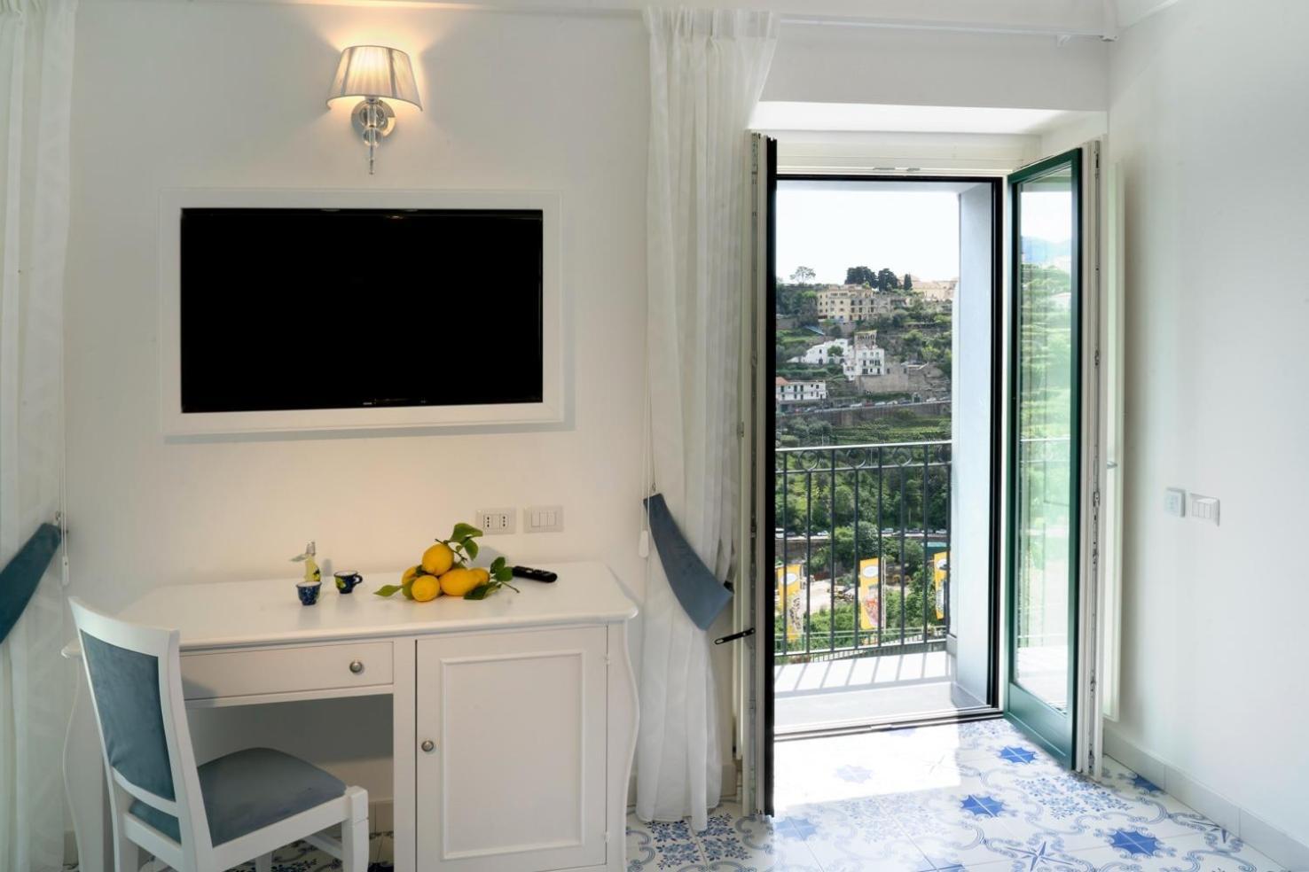 Suites In The Amalfi Coast - Guesthouse With Terrace Near Amalfi - Breathtaking View Of Ravello Scala Eksteriør bilde