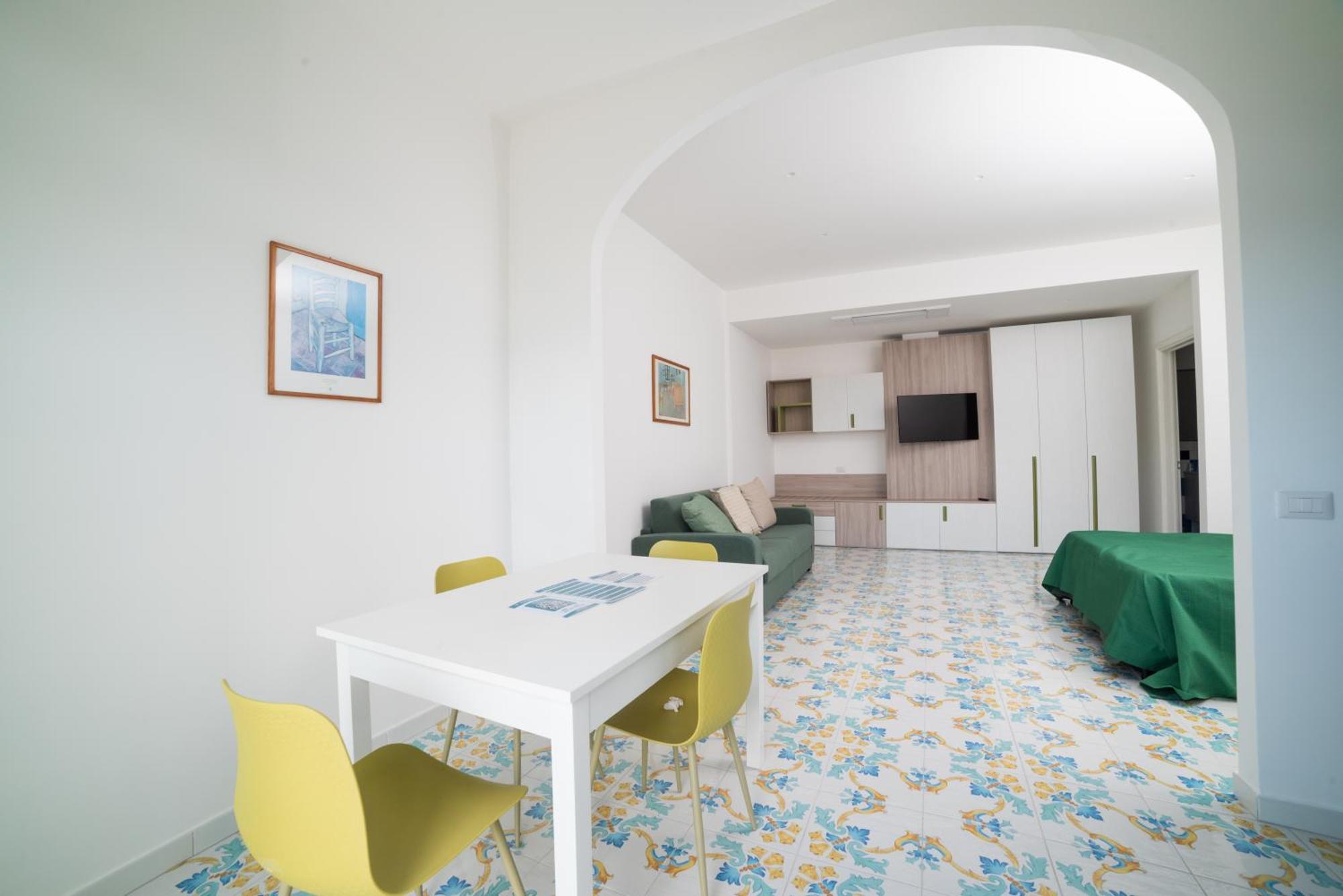 Suites In The Amalfi Coast - Guesthouse With Terrace Near Amalfi - Breathtaking View Of Ravello Scala Eksteriør bilde